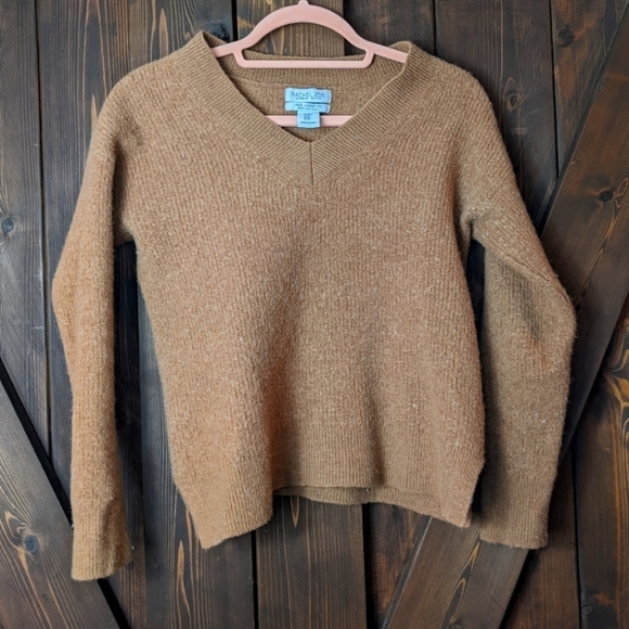 Rachel Zoe Tan  Merino Wool V-Neck Sweater Medium - Picture 1 of 5